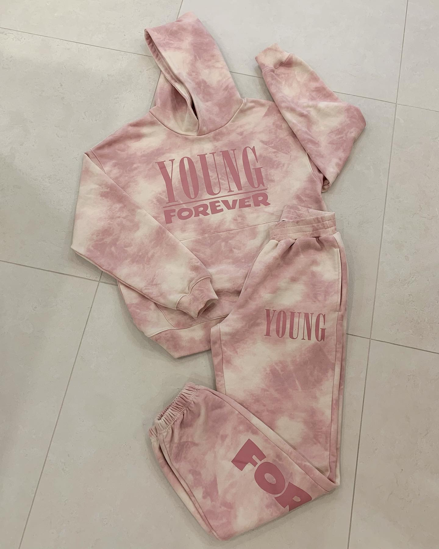 FOREVER YOUNG TRAINING SET [PINK]